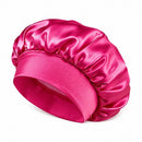Touca de Cetim Satin Glow na cor Pink em fundo de catálogo